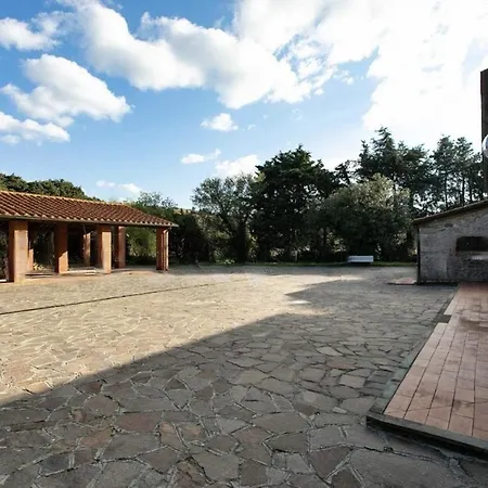 Maison Antoinette Villa *
